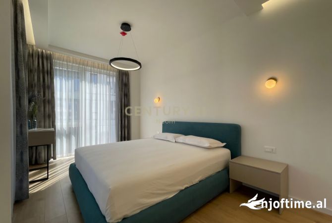 Shtepi me qera Duplex(shtepi me 2 kate) ne Tirane, 3+1, Mobilimi E mobiluar, Pagesa 2,300  Euro.