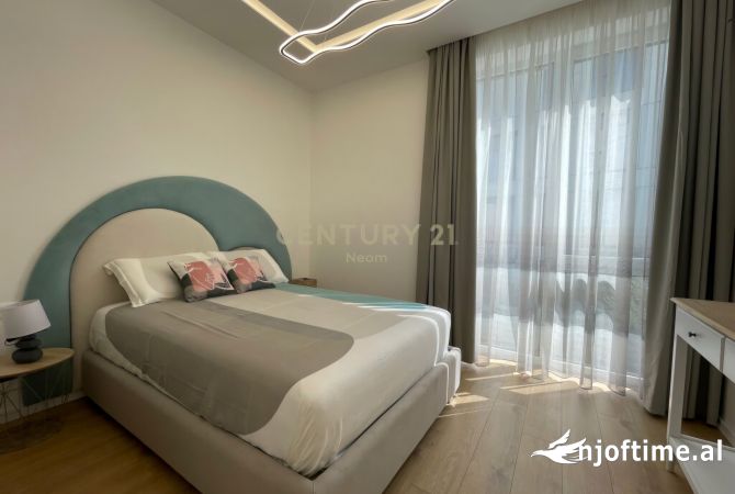 Shtepi me qera Duplex(shtepi me 2 kate) ne Tirane, 3+1, Mobilimi E mobiluar, Pagesa 2,300  Euro.