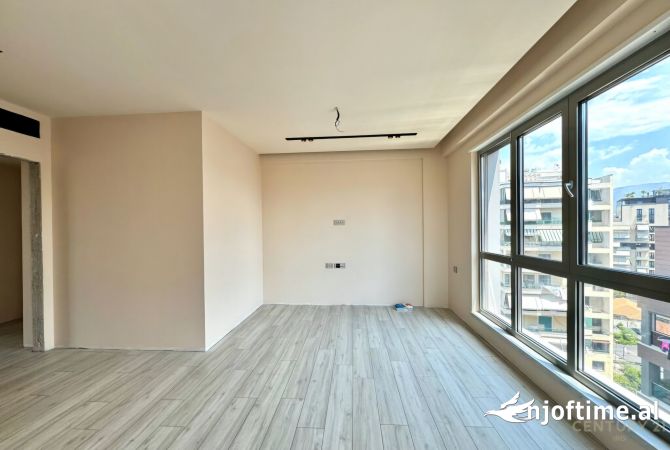 Ambient biznesi me qera 3+1 ne Tirane - 1,700 Euro