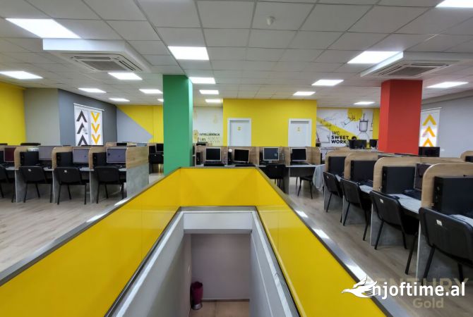 Ambient biznesi me qera 3+1 ne Tirane - 7,000 Euro