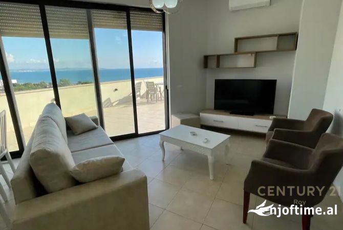 Shtepi ne shitje Penthose(kati i fundit panoramik) ne Durres, 2+1, Mobilimi E mobiluar, Pagesa 220,000  Euro.