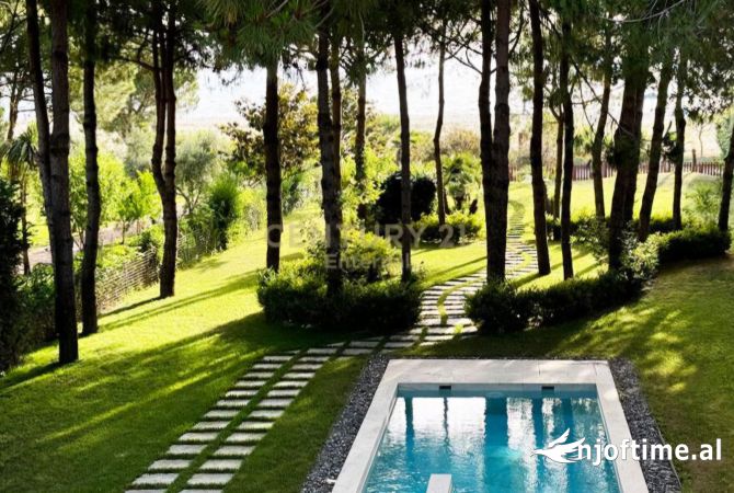 Shtepi ne shitje 4+1 ne Durres - 1,200,000 Euro