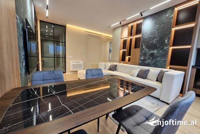 Shtepi me qera 2+1 ne Tirane - 1,600 Euro