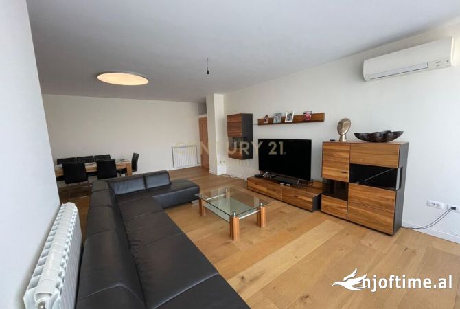 Casa in vendita 4+1 a Tirana - 450,000 Euro