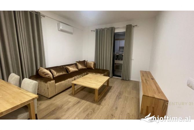 Shtepi me qera 2+1 ne Tirane - 800 Euro