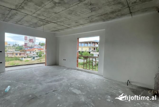 Shtepi ne shitje 2+1 ne Tirane - 130,000 Euro