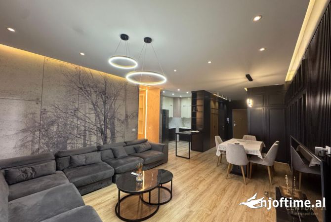 Shtepi ne shitje 3+1 ne Tirane - 320,000 Euro