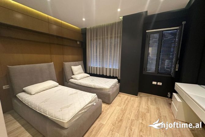 Shtepi ne shitje 3+1 ne Tirane - 320,000 Euro