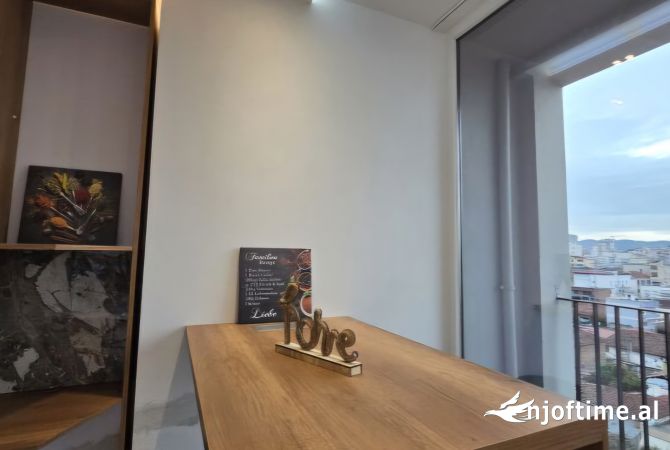 Shtepi me qera 2+1 ne Tirane - 1,000 Euro