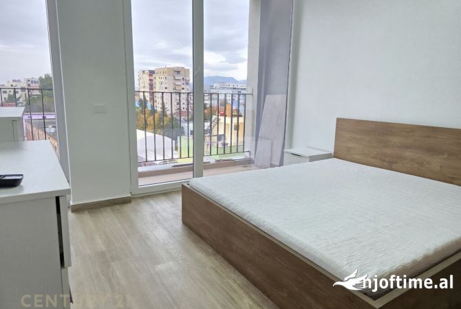 Shtepi me qera 2+1 ne Tirane - 1,000 Euro