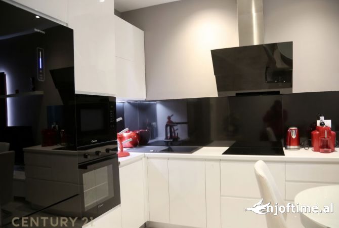 Shtepi me qera 2+1 ne Tirane - 1,500 Euro