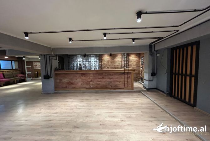 🏢 AMBIENT KOMERCIAL PER QIRA NE BLLOK