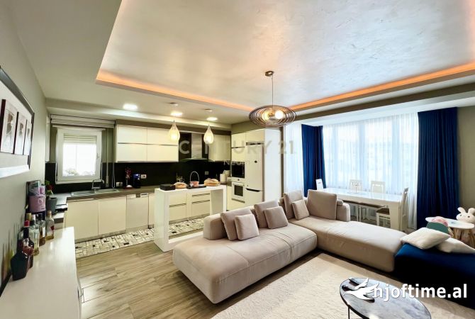 Shtepi ne shitje 2+1 ne Tirane - 220,000 Euro