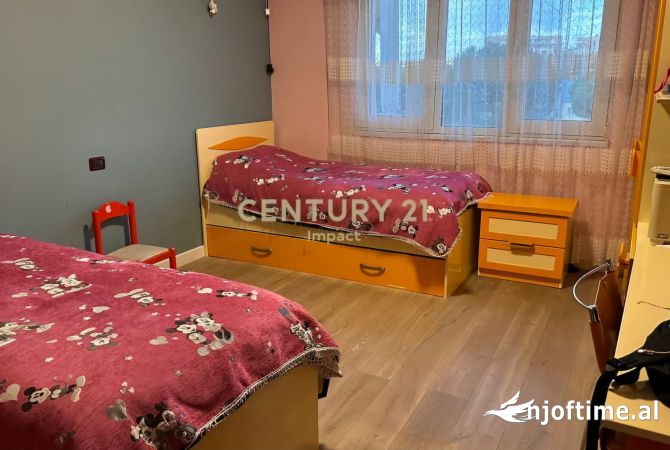 Shtepi ne shitje Apartament ne Tirane, 2+1, Mobilimi E mobiluar, Pagesa 310,000  Euro.