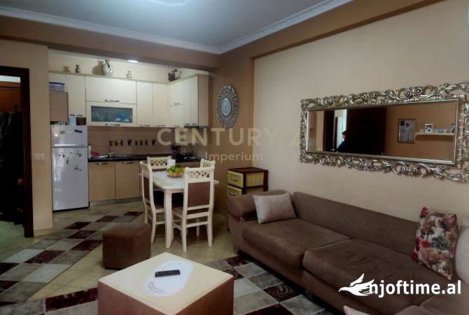 Shtepi ne shitje 1+1 ne Tirane - 100,000 Euro