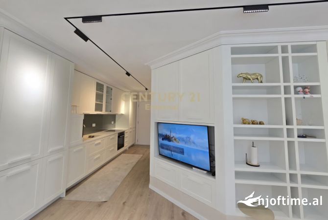 Shtepi me qera Apartament ne Tirane, 3+1, Mobilimi E mobiluar, Pagesa 1,000  Euro.