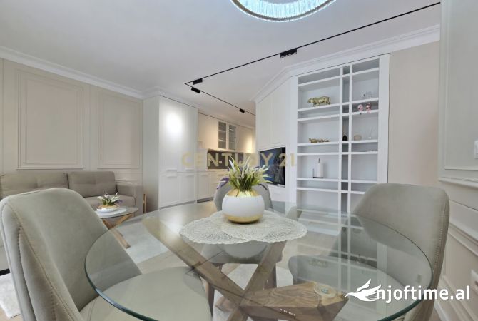 Shtepi me qera Apartament ne Tirane, 3+1, Mobilimi E mobiluar, Pagesa 1,000  Euro.