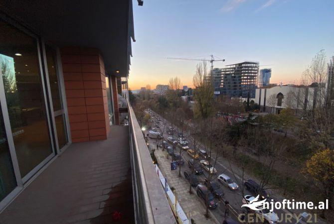 Ambient biznesi me qera 3+1 ne Tirane - 3,500 Euro