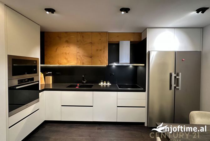 Shtepi me qera 2+1 ne Tirane - 2,500 Euro