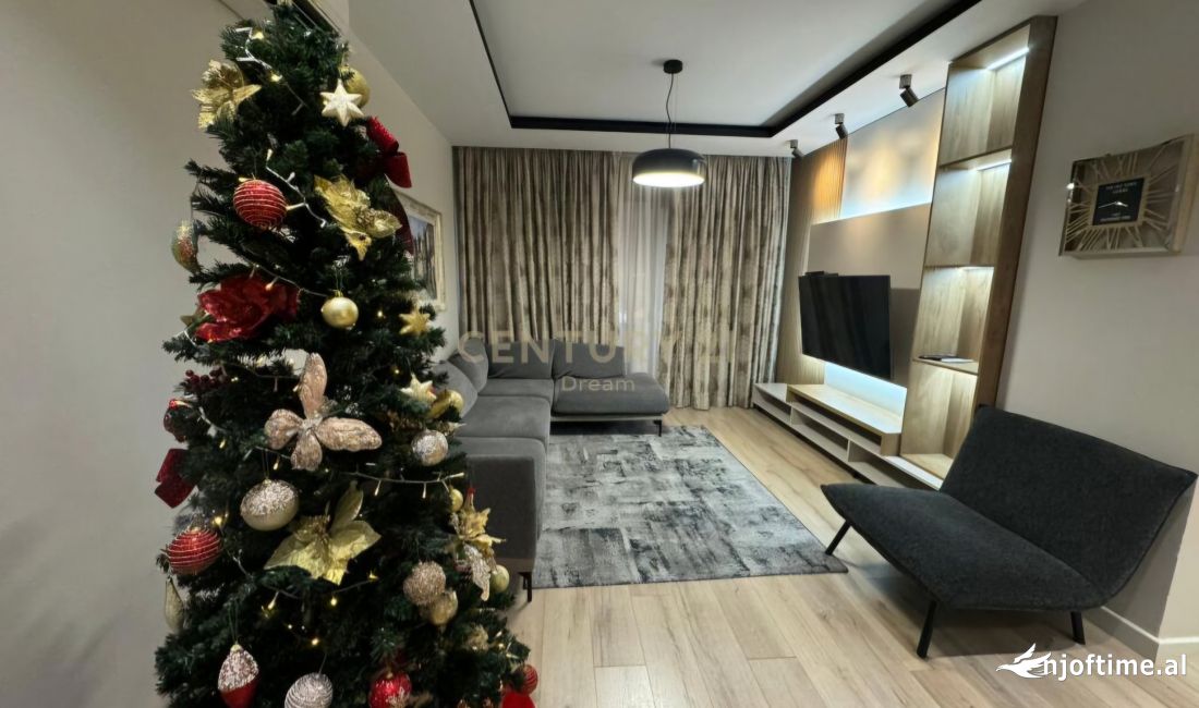 Shtepi ne shitje Apartament ne Tirane, 2+1, Mobilimi E mobiluar, Pagesa 245,000  Euro.