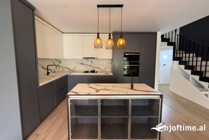 Shtepi me qera 3+1 ne Tirane - 1,290 Euro