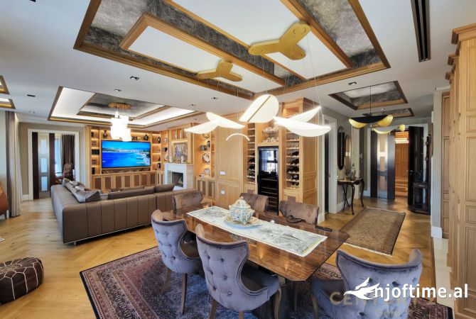 Casa in vendita 6+1 a Tirana - 1,605,000 Euro