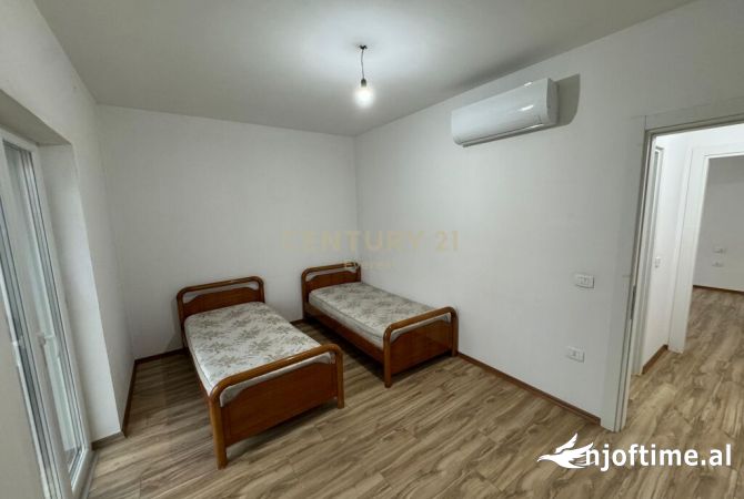 Shtepi ne shitje Apartament ne Tirane, 2+1, Mobilimi Bosh, pa mobiluar, Pagesa 230,000  Euro.