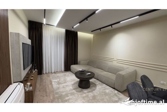 Shtepi me qera 2+1 ne Tirane - 1,300 Euro