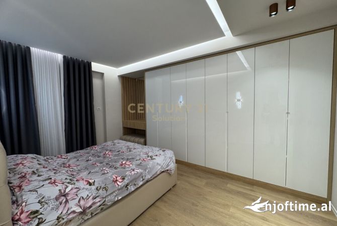 Shtepi me qera Apartament ne Tirane, 2+1, Mobilimi E mobiluar, Pagesa 1,200  Euro.