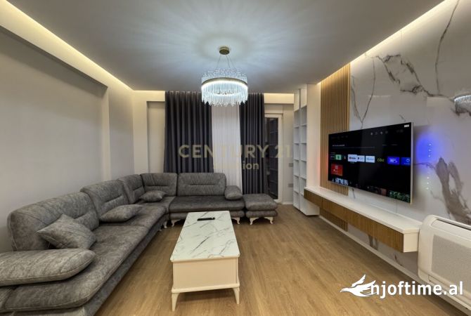 Shtepi me qera 2+1 ne Tirane - 1,200 Euro
