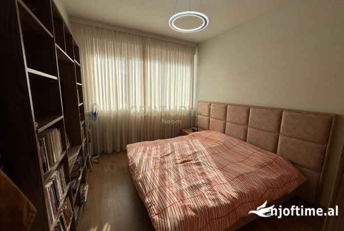 Shtepi ne shitje Apartament ne Tirane, 1+1, Mobilimi E mobiluar, Pagesa 150,000  Euro.
