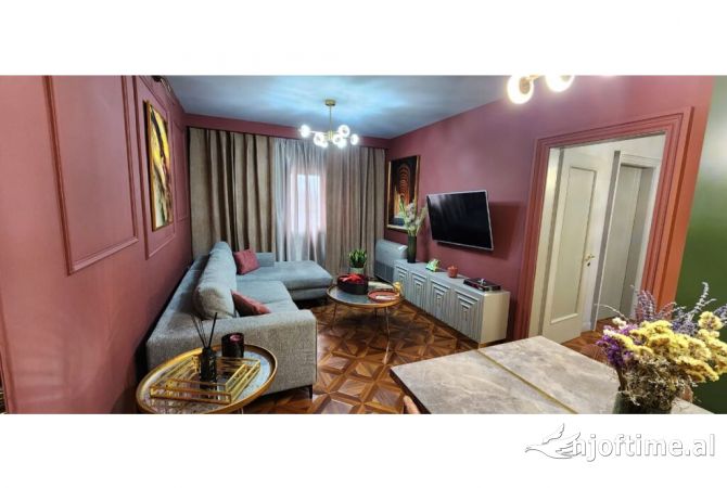 Shtepi me qera 3+1 ne Tirane - 1,200 Euro