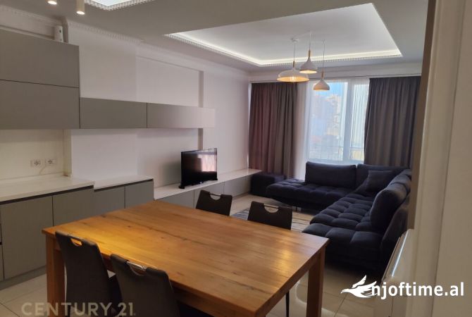 Shtepi ne shitje Apartament ne Tirane, 2+1, Mobilimi E mobiluar, Pagesa 260,000  Euro.