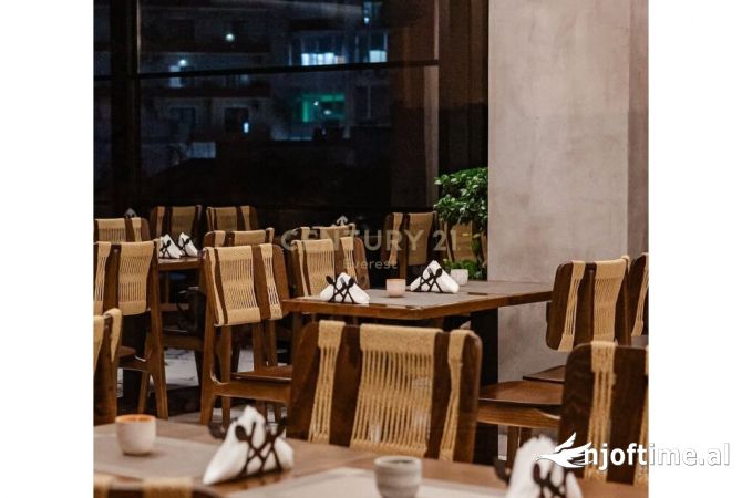 SARANDE, SHESIM HOTEL NE QENDER