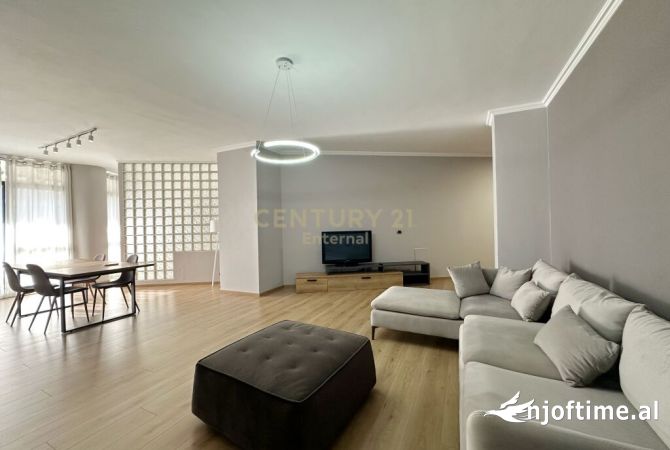 Shtepi me qera 3+1 ne Tirane - 1,500 Euro