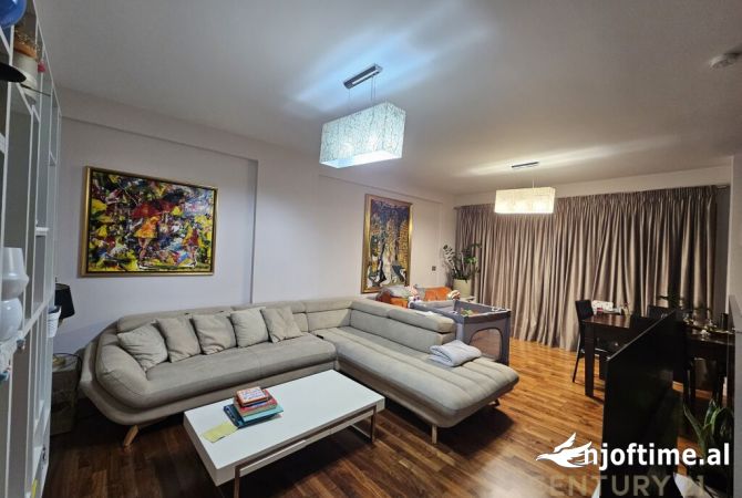 Casa in vendita 3+1 a Tirana - 604,000 Euro