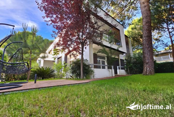 Shtepi ne shitje 4+1 ne Durres - 800,000 Euro