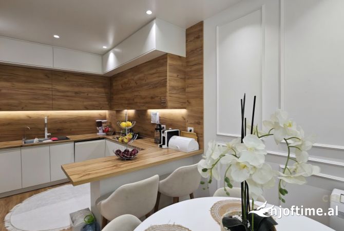Shtepi ne shitje 2+1 ne Tirane - 225,000 Euro