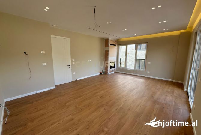 Shtepi ne shitje 2+1 ne Tirane - 255,000 Euro