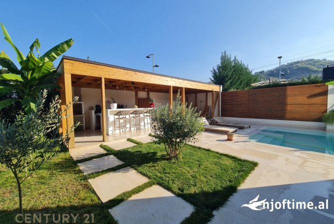 Shtepi me qera 3+1 ne Tirane - 4,000 Euro