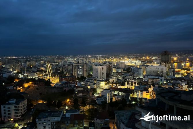 Shtepi ne shitje Apartament ne Durres, 2+1, Mobilimi E mobiluar, Pagesa 394,500  Euro.