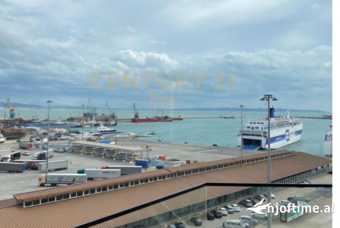 Shtepi ne shitje Apartament ne Durres, 2+1, Mobilimi E mobiluar, Pagesa 350,000  Euro.