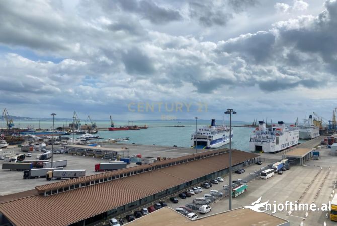 Shtepi ne shitje Apartament ne Durres, 2+1, Mobilimi E mobiluar, Pagesa 350,000  Euro.