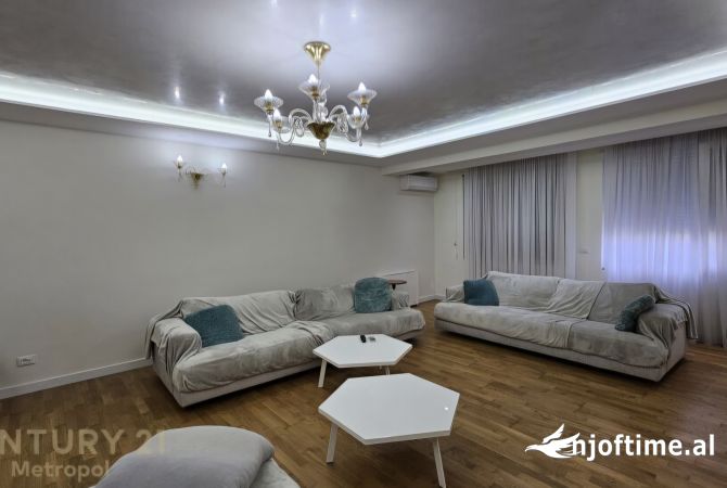 Casa in vendita 4+1 a Durazzo - 320,000 Euro