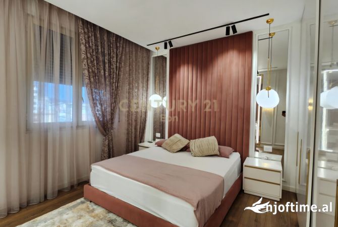 Shtepi ne shitje Apartament ne Durres, 3+1, Mobilimi E mobiluar, Pagesa 380,000  Euro.