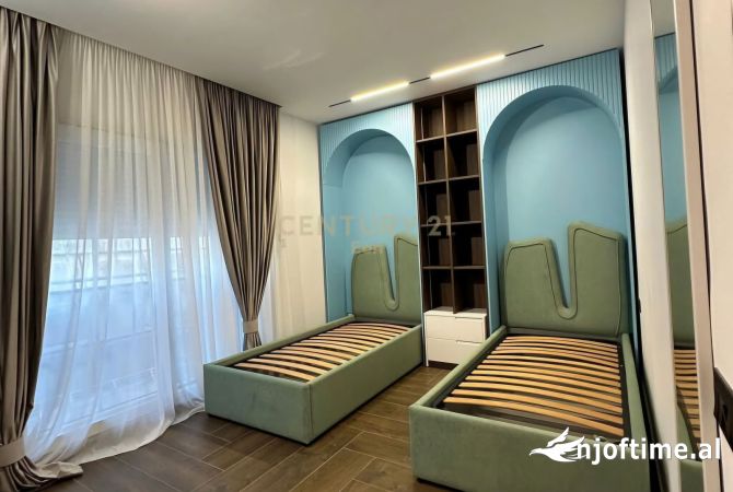 Shtepi ne shitje Apartament ne Durres, 2+1, Mobilimi E mobiluar, Pagesa 230,000  Euro.