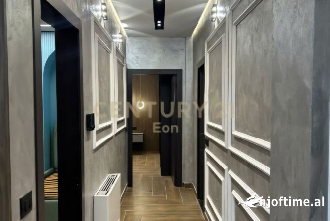 Shtepi ne shitje Apartament ne Durres, 2+1, Mobilimi E mobiluar, Pagesa 230,000  Euro.