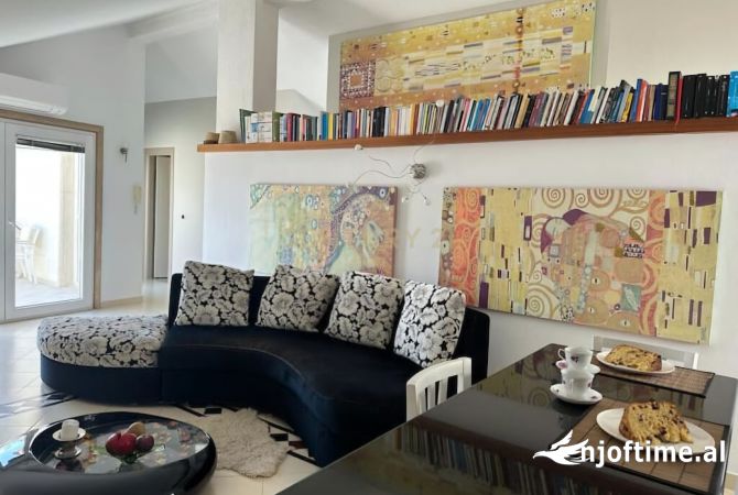 Shtepi ne shitje 7+1 ne Durres - 600,000 Euro