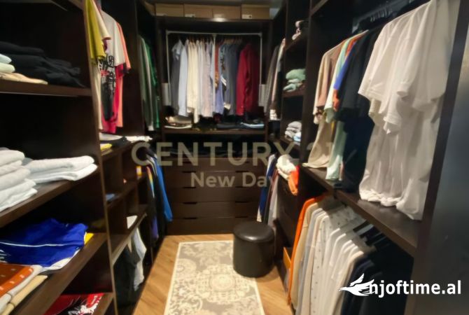 Shtepi ne shitje Apartament ne Durres, 4+1, Mobilimi E mobiluar, Pagesa 500,000  Euro.