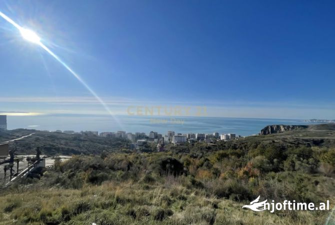 Truall ose Toke  ne Durres - 320,000 Euro